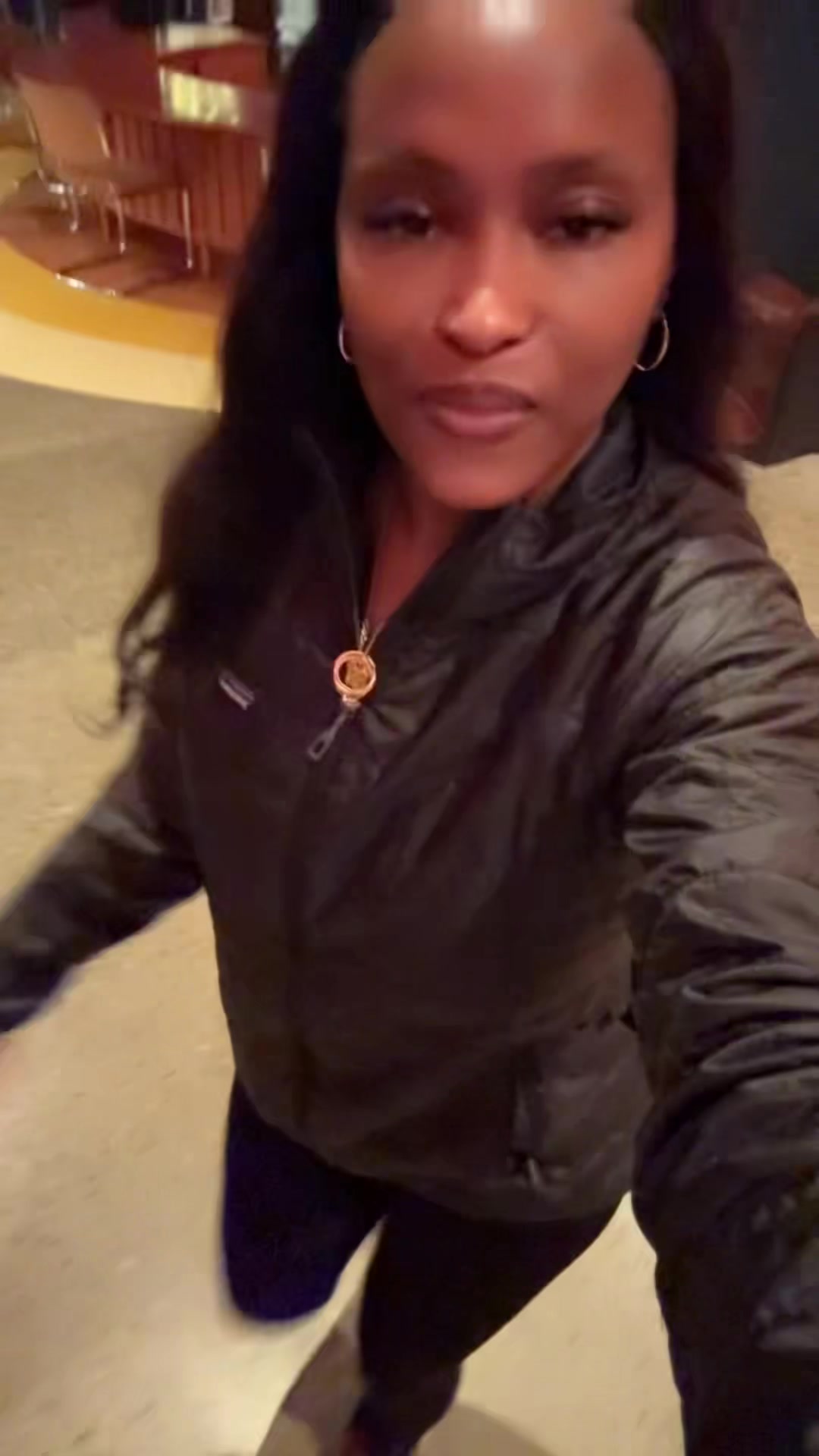 @Jlove25