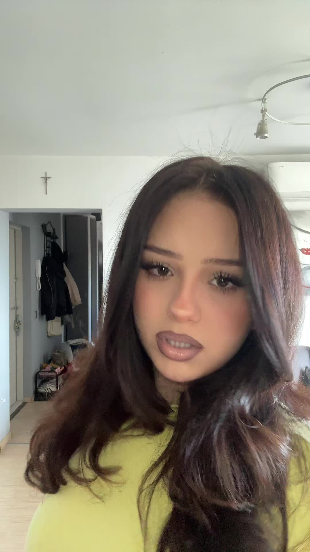 @notalejandra
