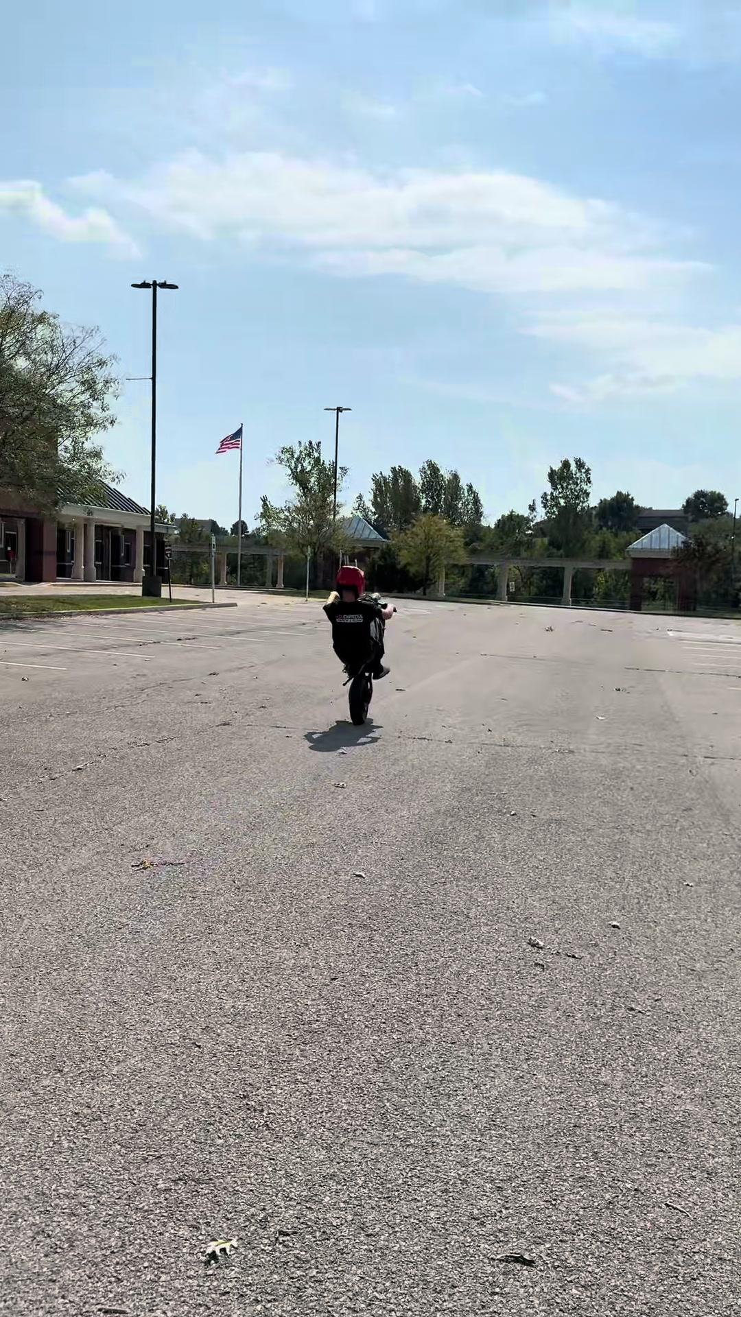 @𝑡𝑟𝑎𝑐𝑒🧌