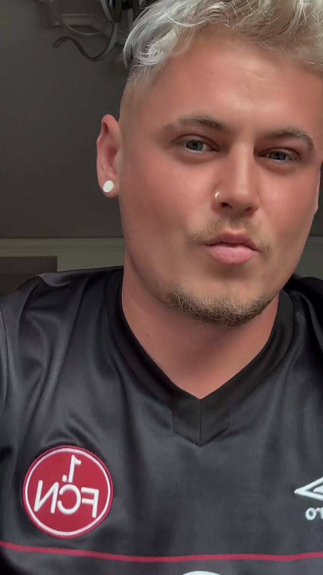 @_Tomsinhio_