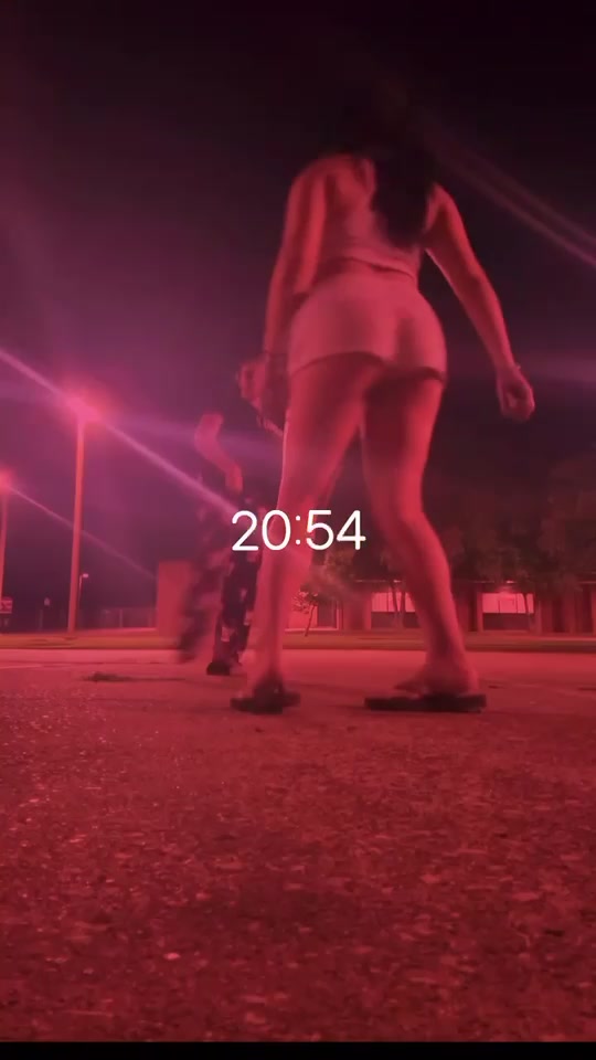 @👀