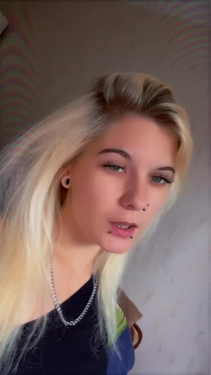 @Celine_cz
