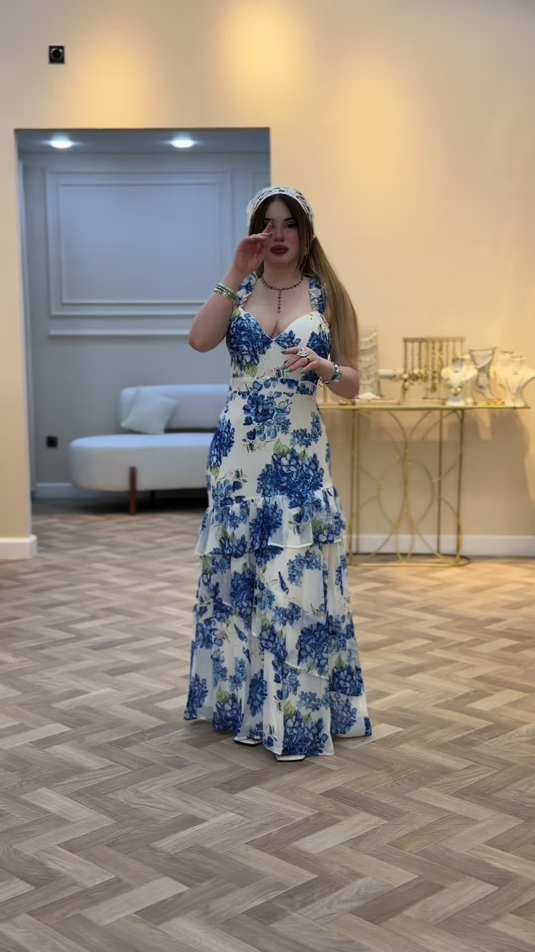 @Ladies by Nada