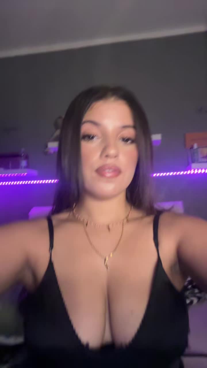 @essy🦋