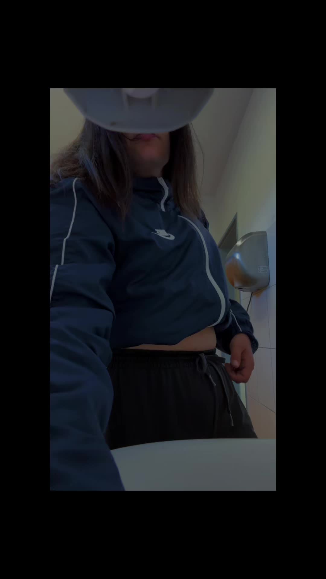 @Anna_rstock_109