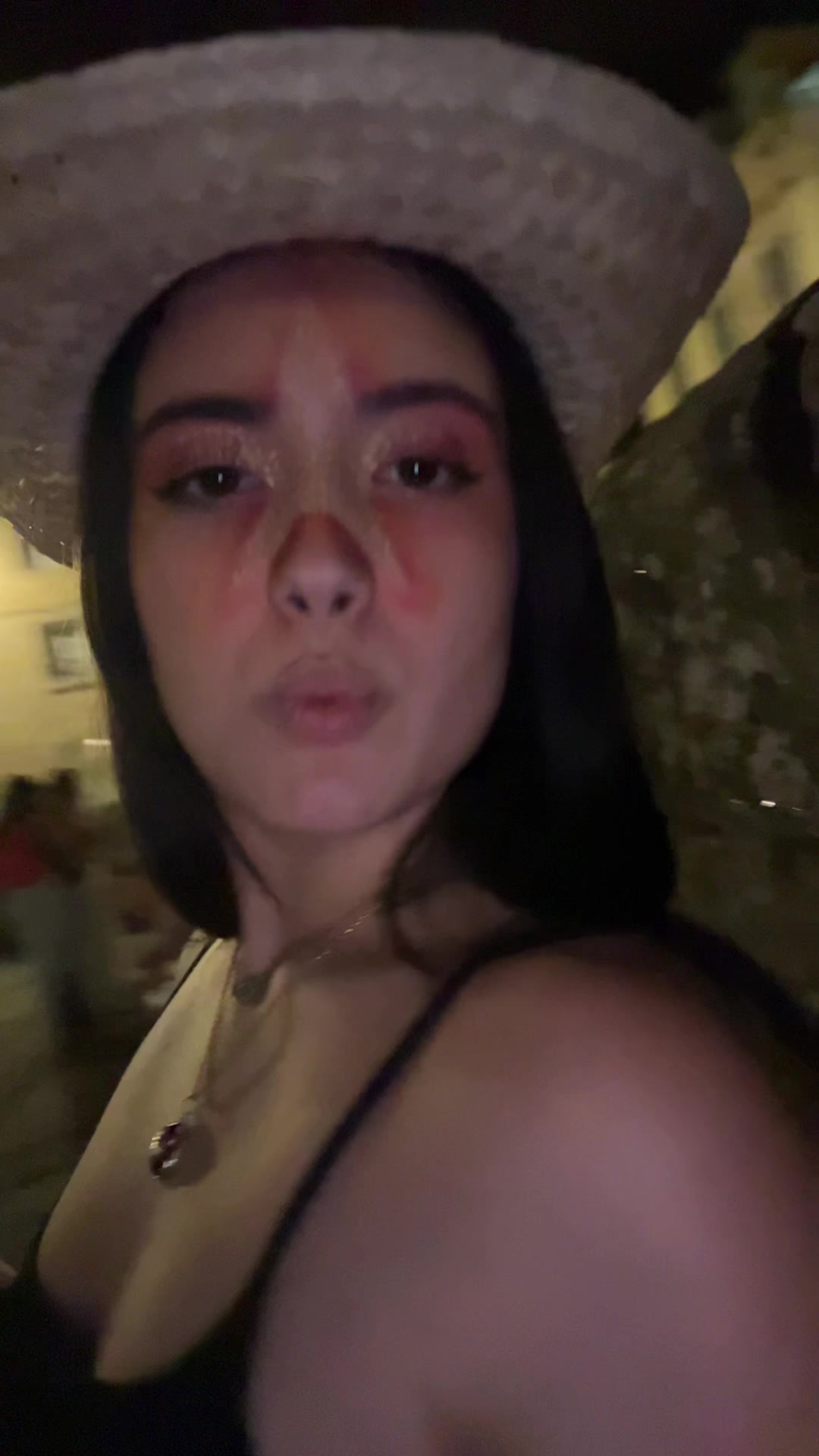 @damnniita