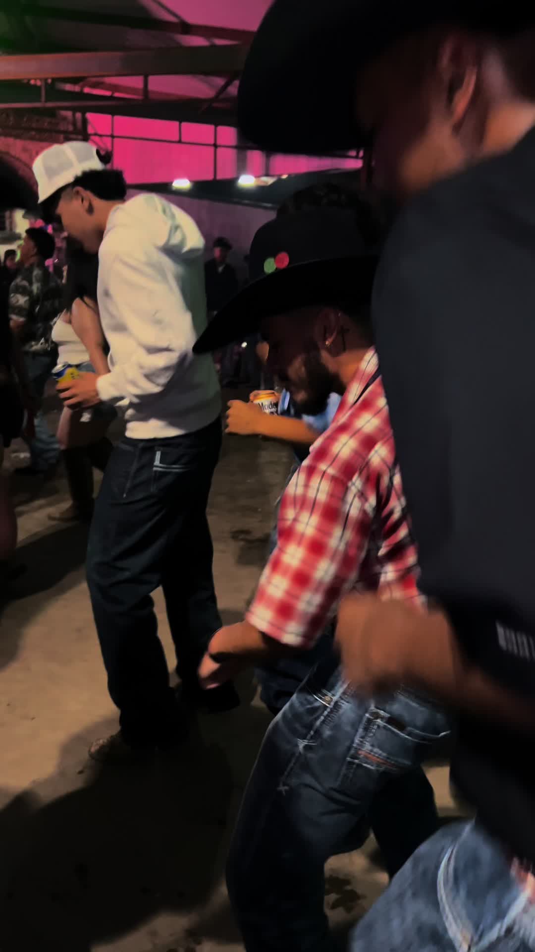 @𝐄𝐥𝐩𝐞𝐥𝐨𝐧𝐥𝐢𝐯𝐞𝟕𝟕𝟕