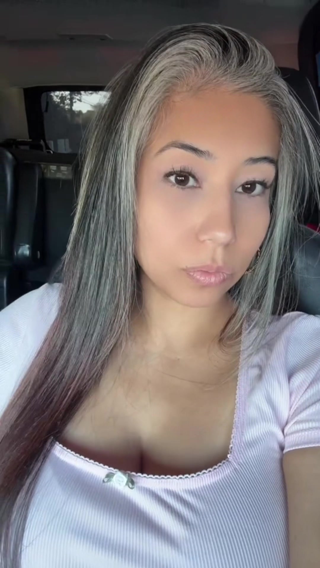 @V💜