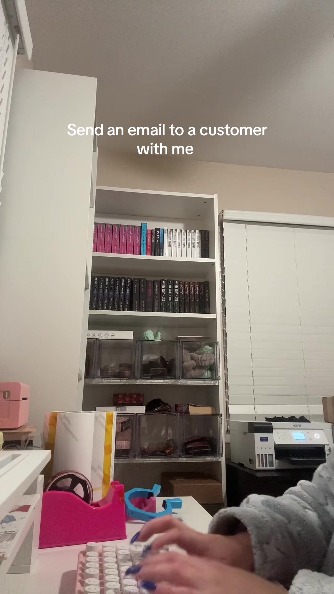 @👆
