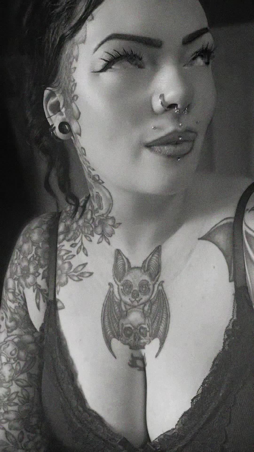@🖤☬✞ Ⱡ₳ɄⱤ₳ ✞☬🖤