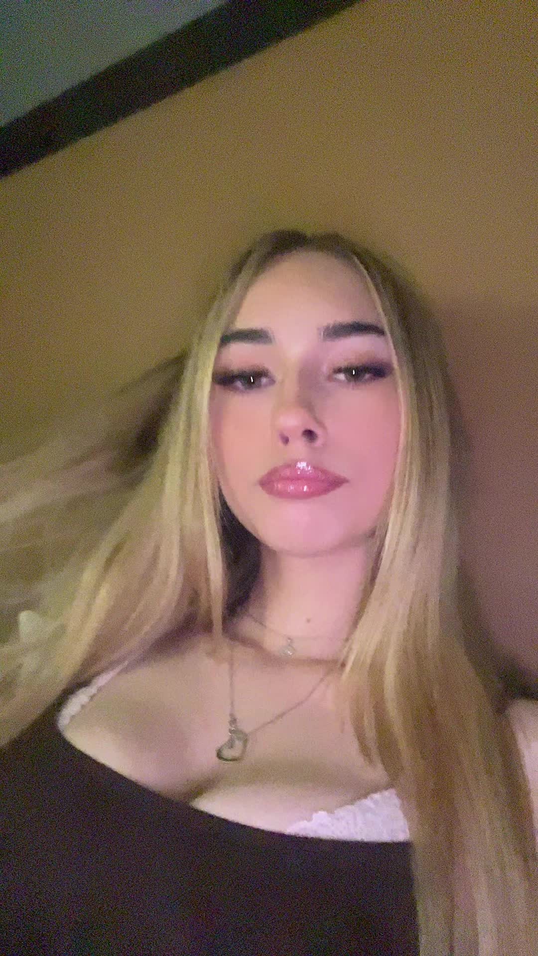@em ๐