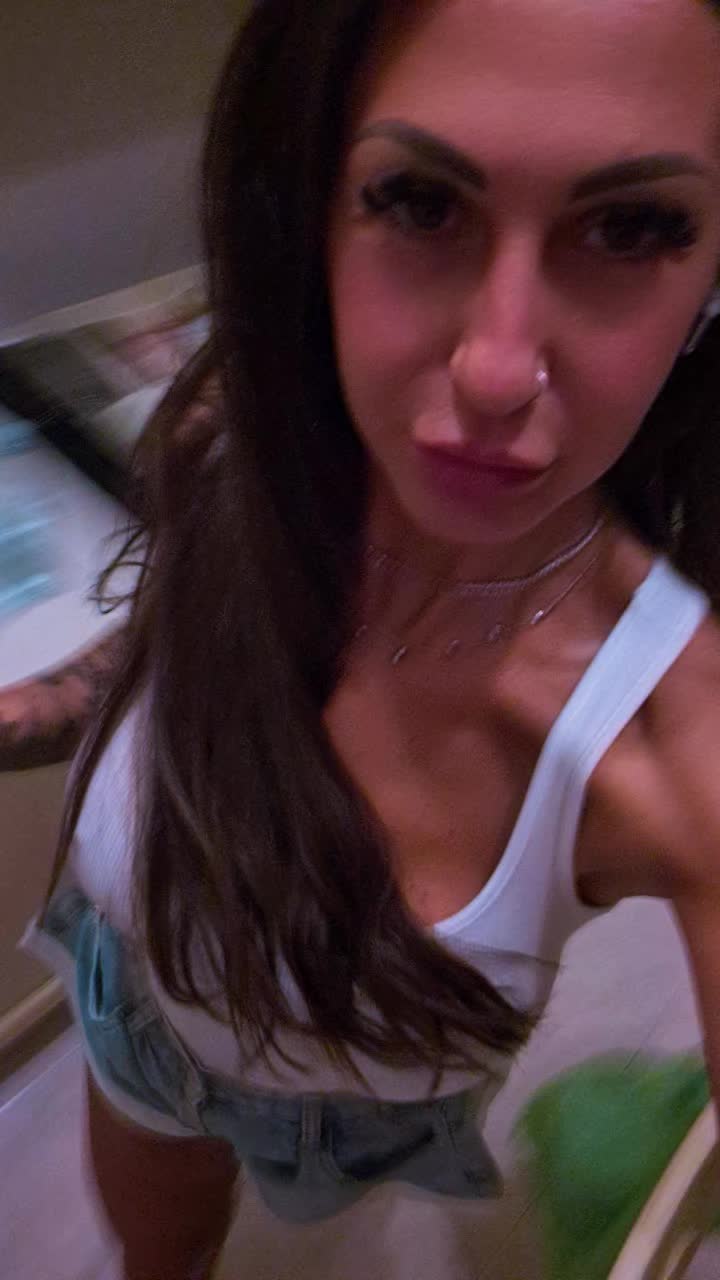 @Gabriella.ti segue