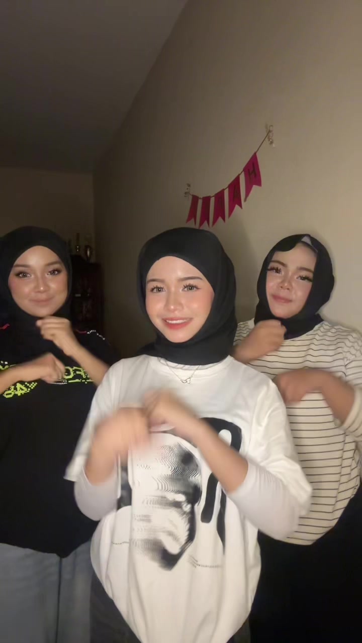 @𝓮 𝓻 𝓪 𝓪