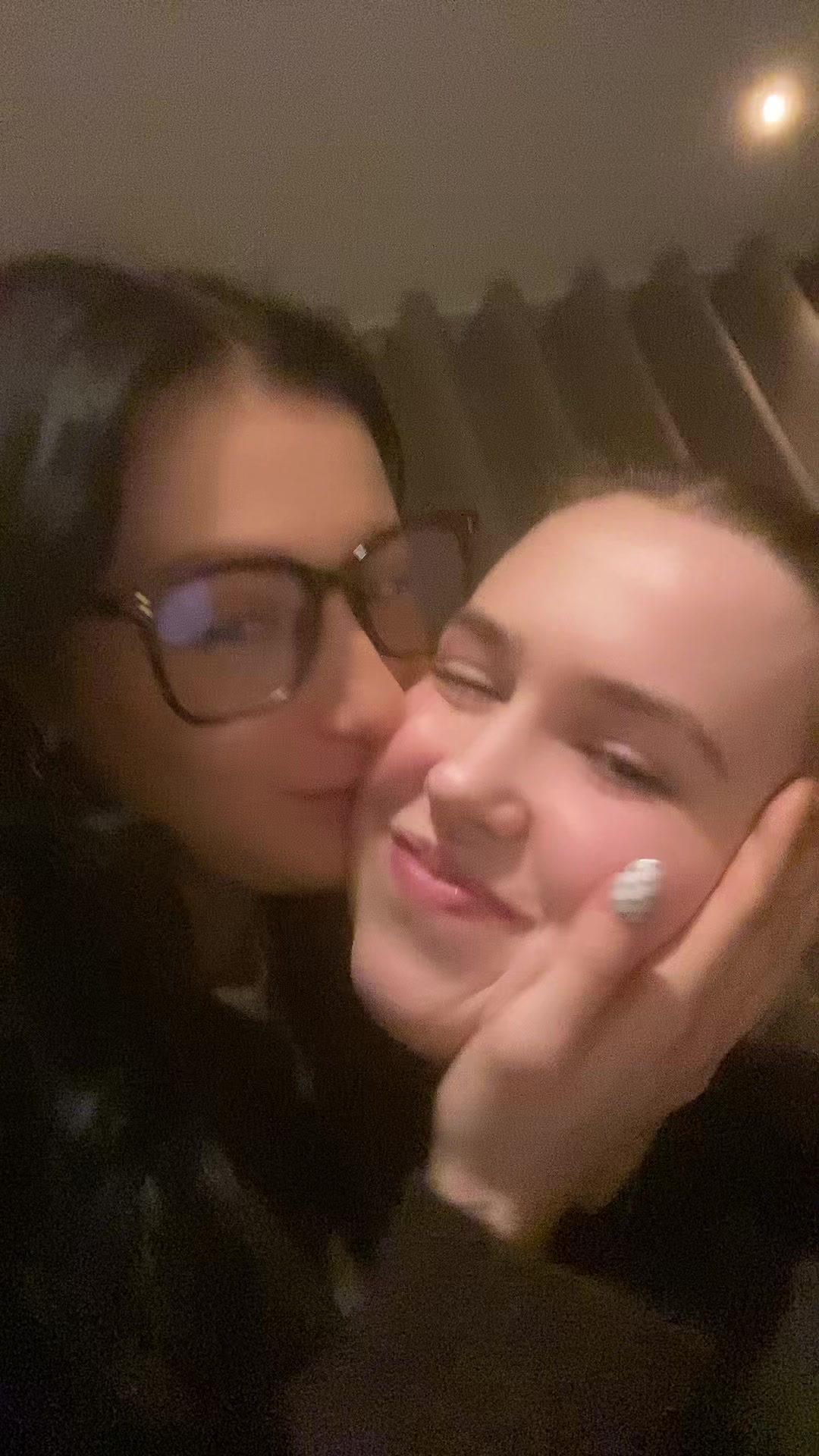 @Aimée <33