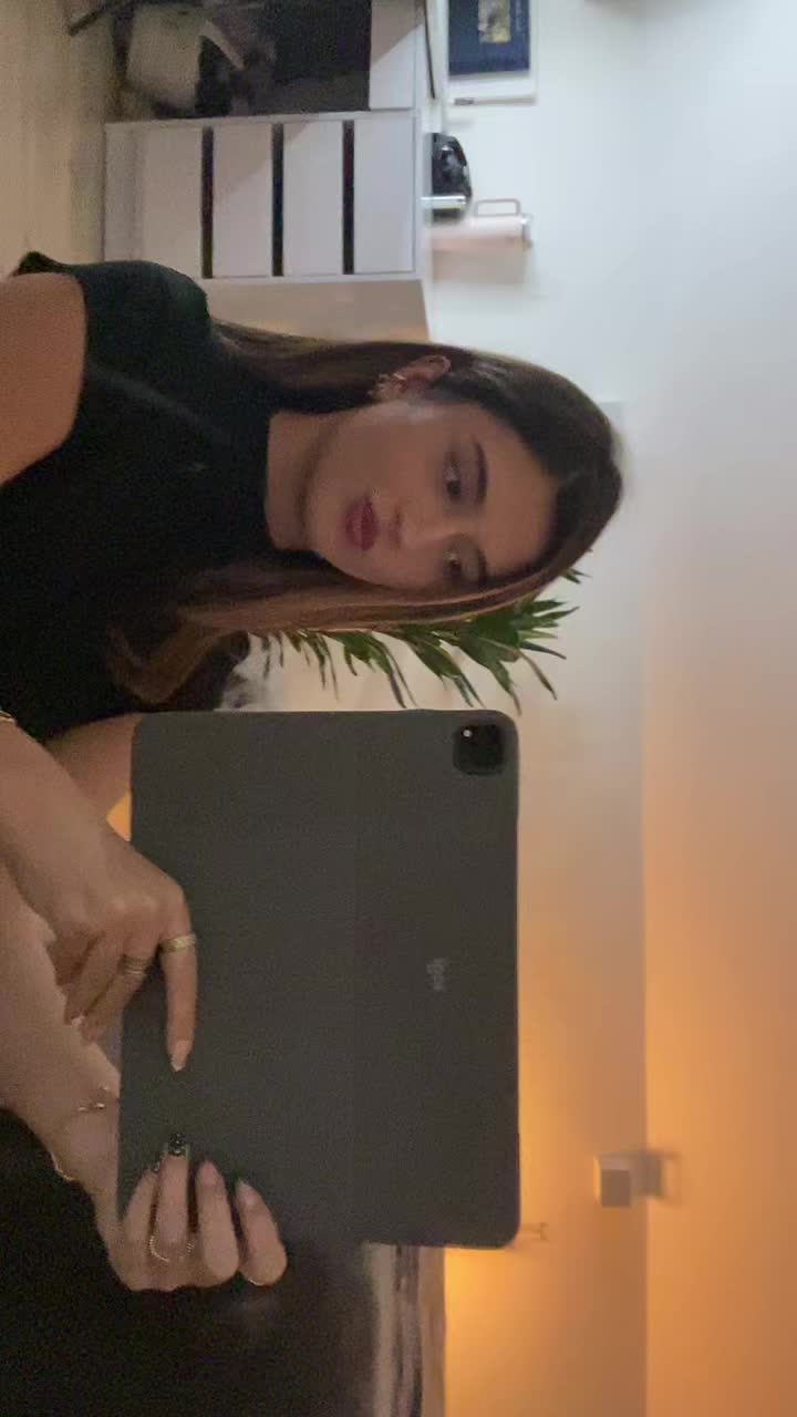 @𝐀𝐍𝐈𝐒𝐀