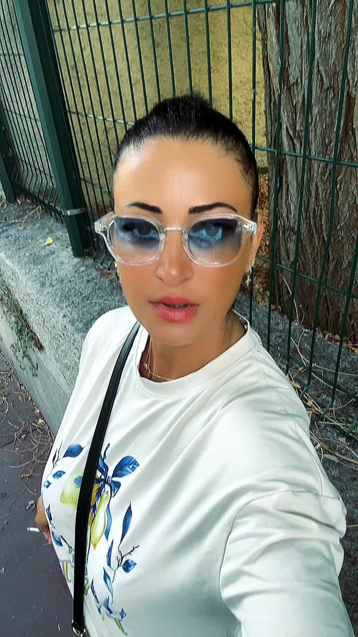 @Ileana