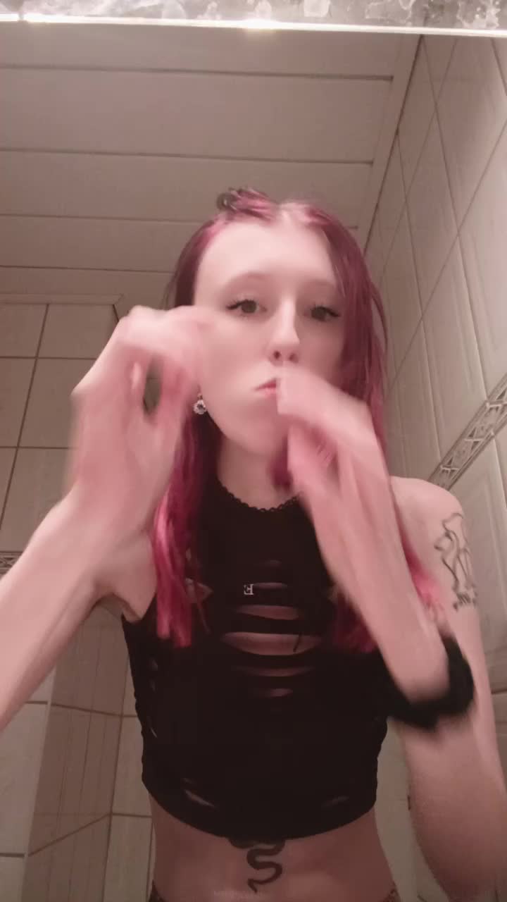 @ANGELINAAA🥹😍