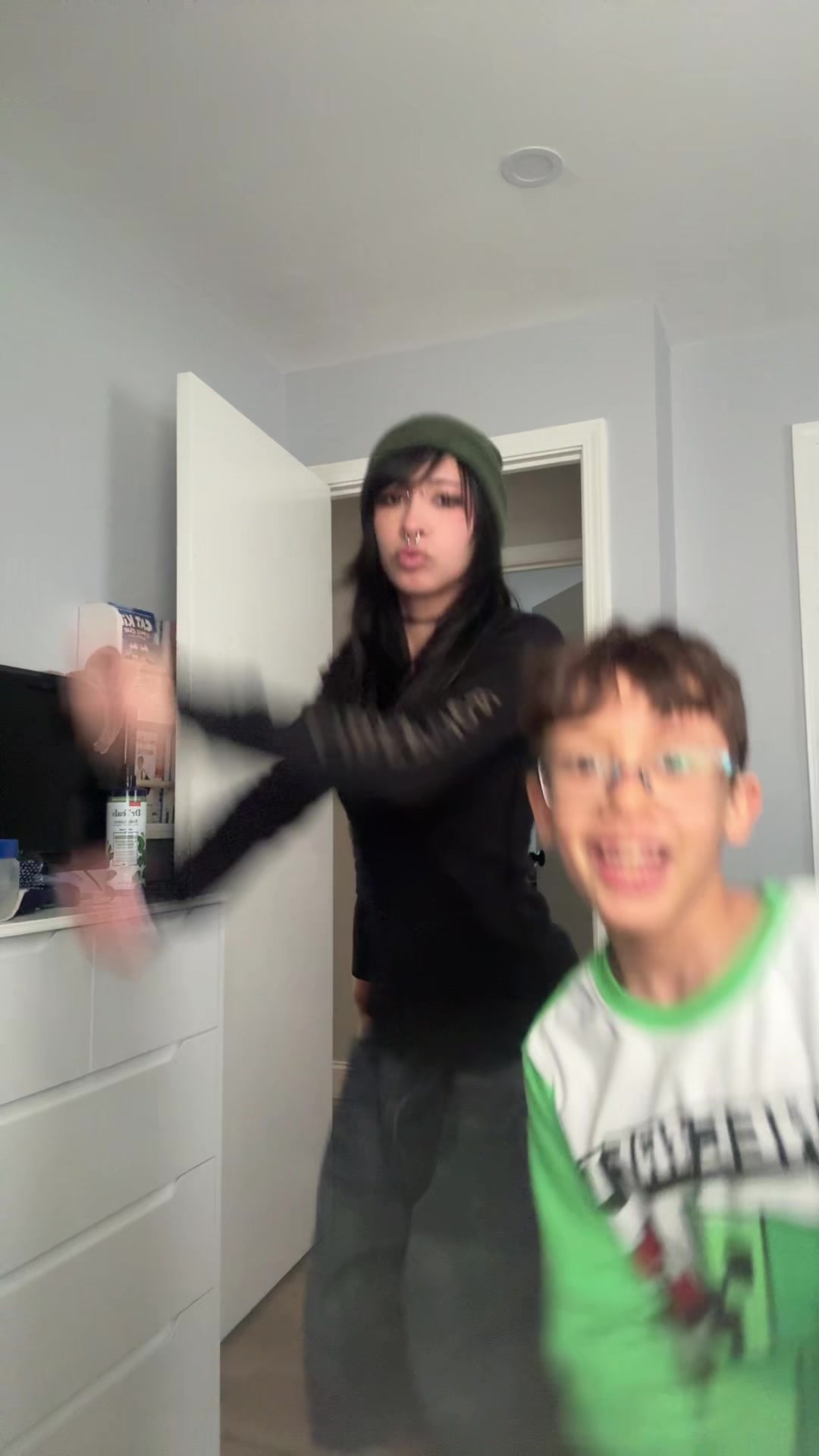 @leilany