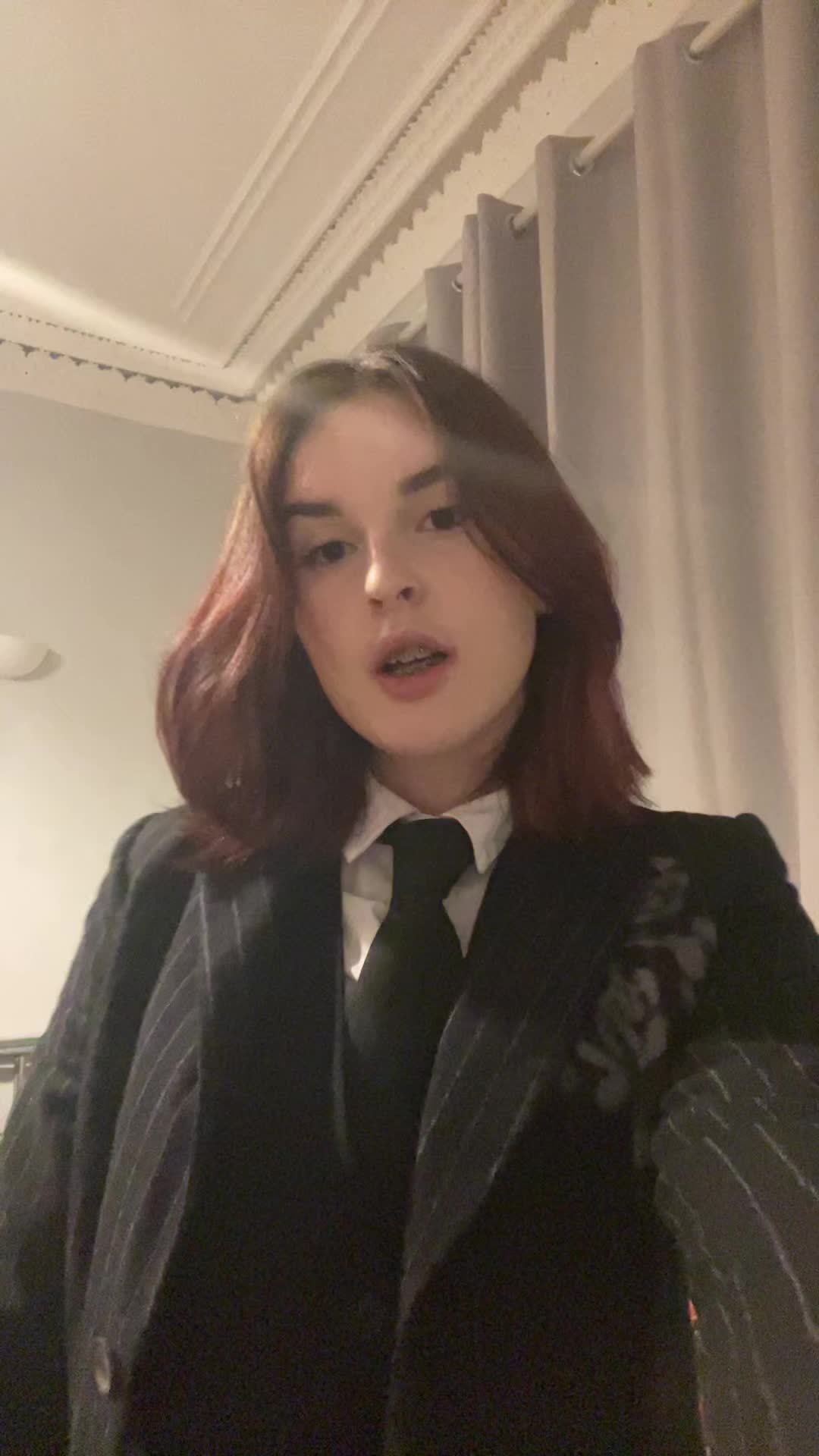 @Elise
