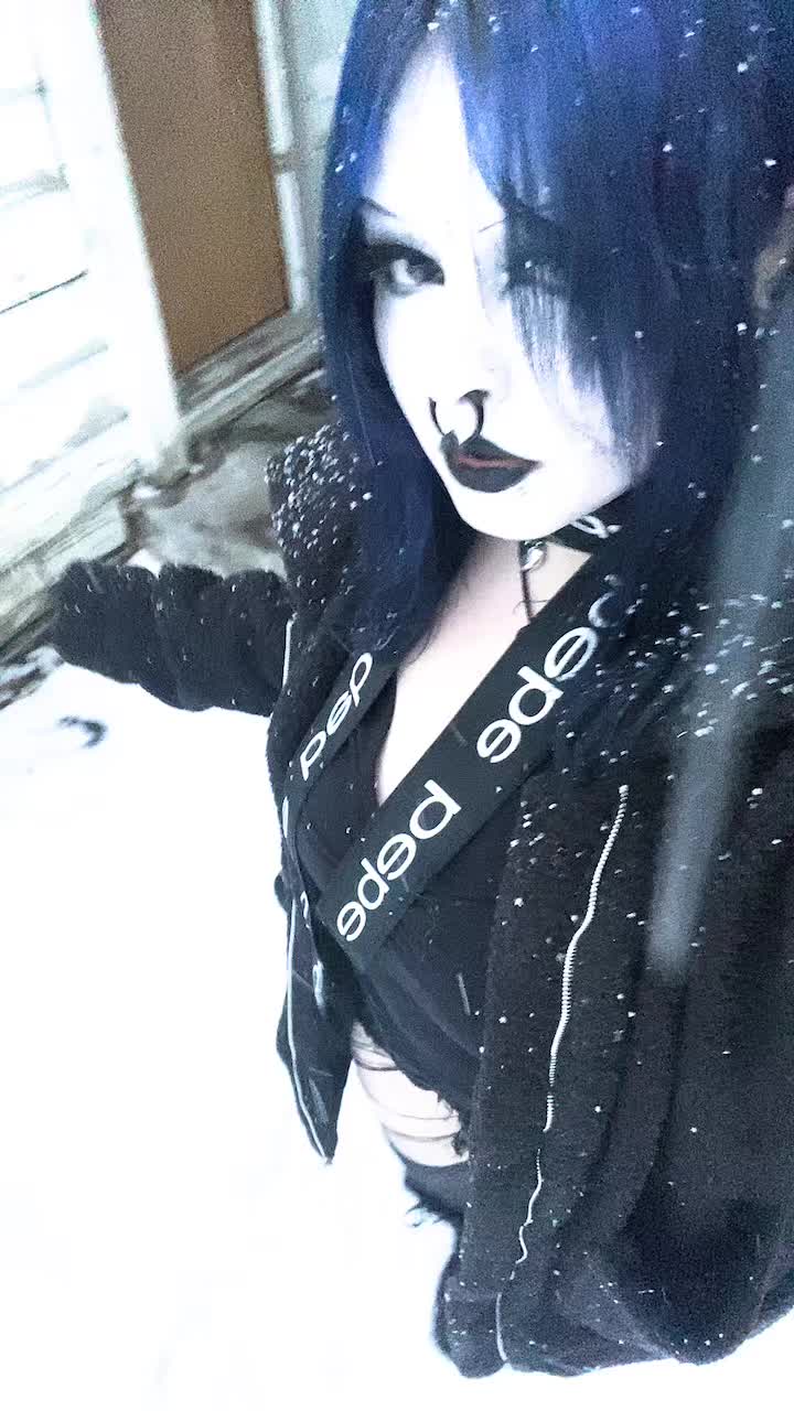 @𝘢𝘭𝘪𝘯𝘢 ☥