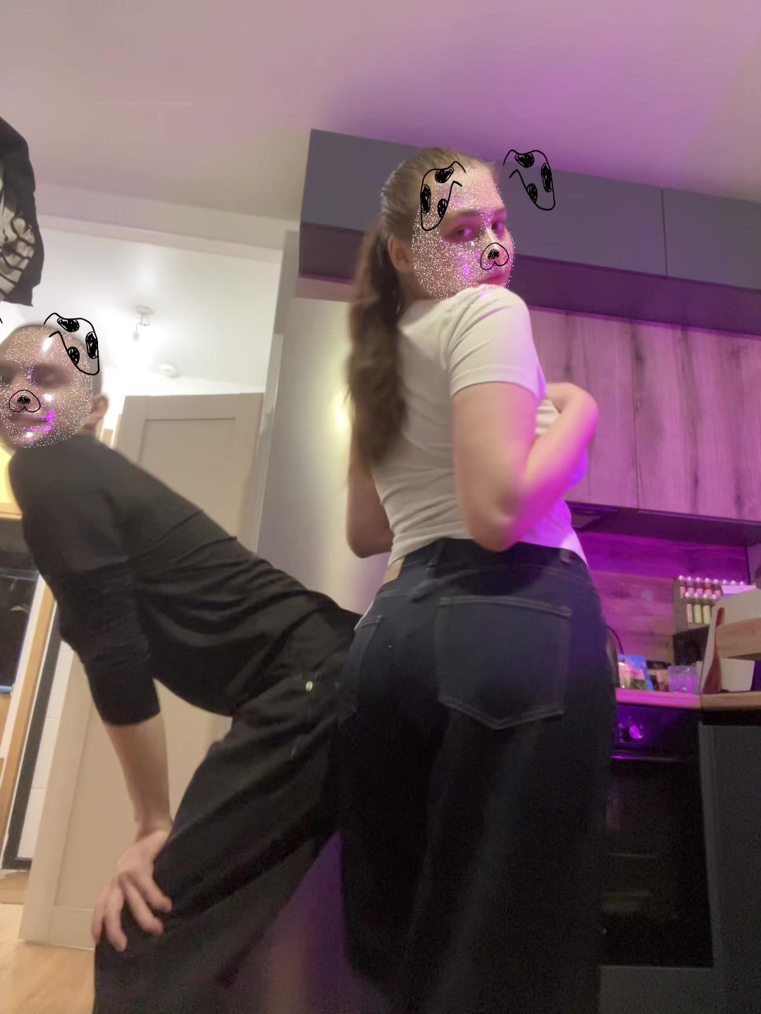 @Маконди