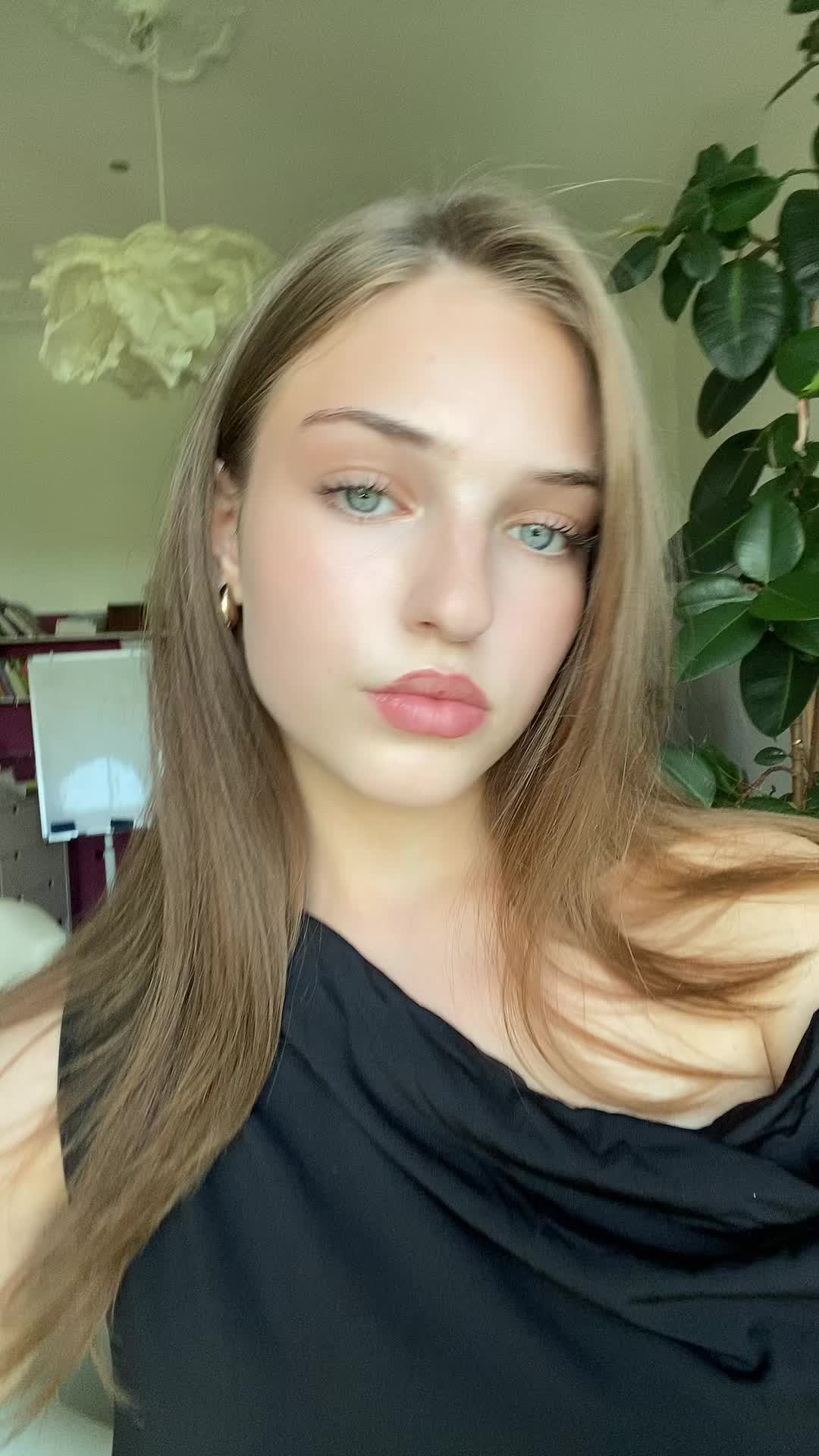 @anna
