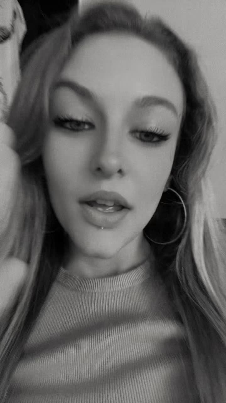@Oph&eacute;lieLc 💋