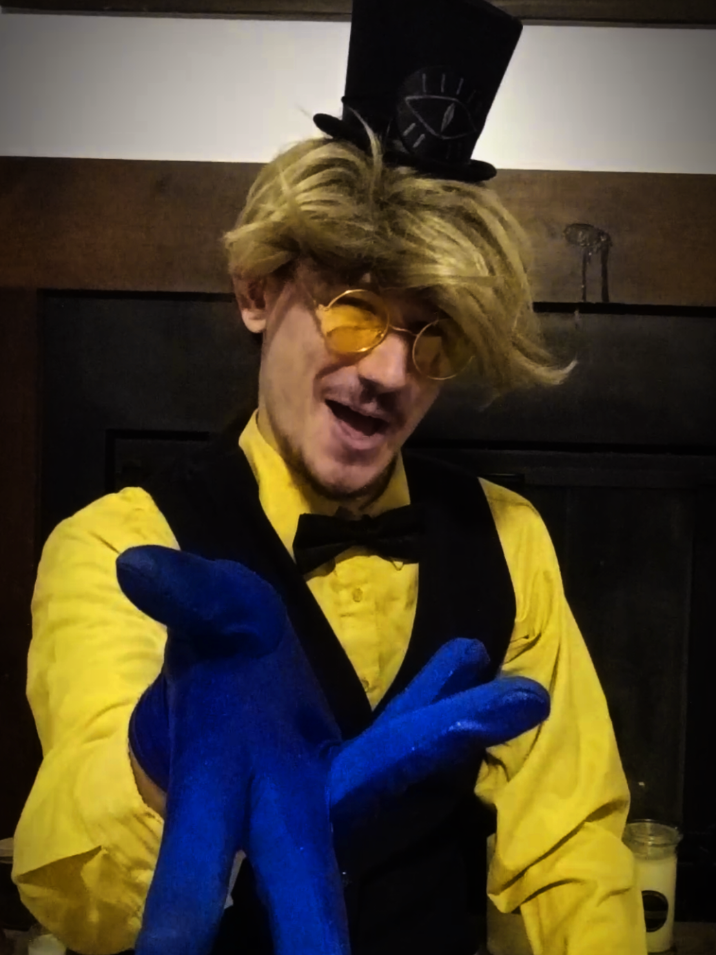 @Sam (SamulationCosplay)