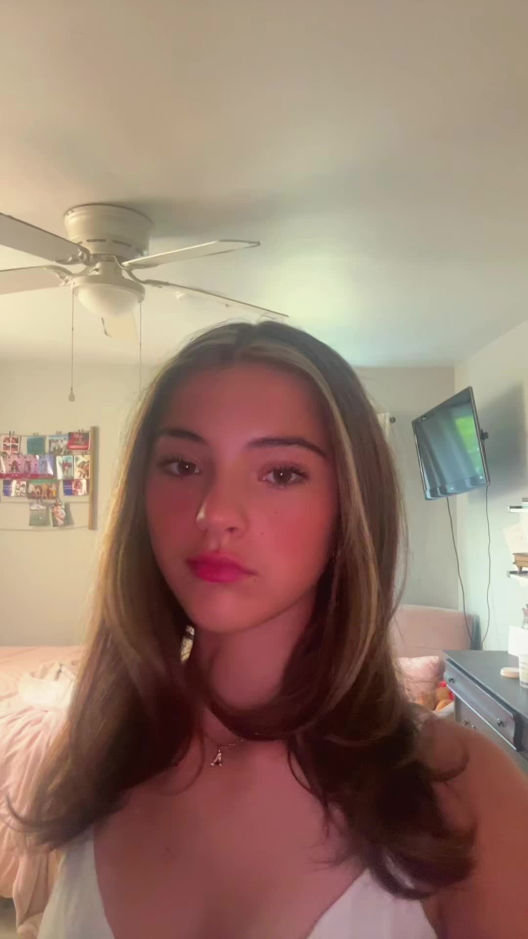 @averyy