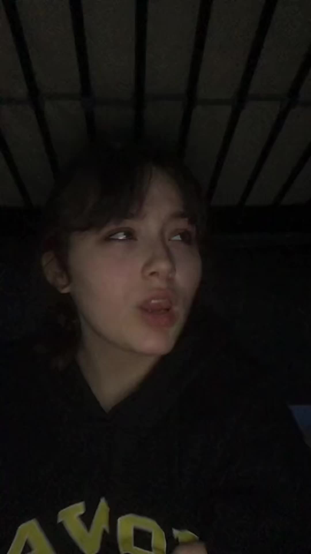 @Ava