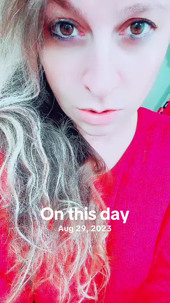 @SamanthaCrosby87🖤💛