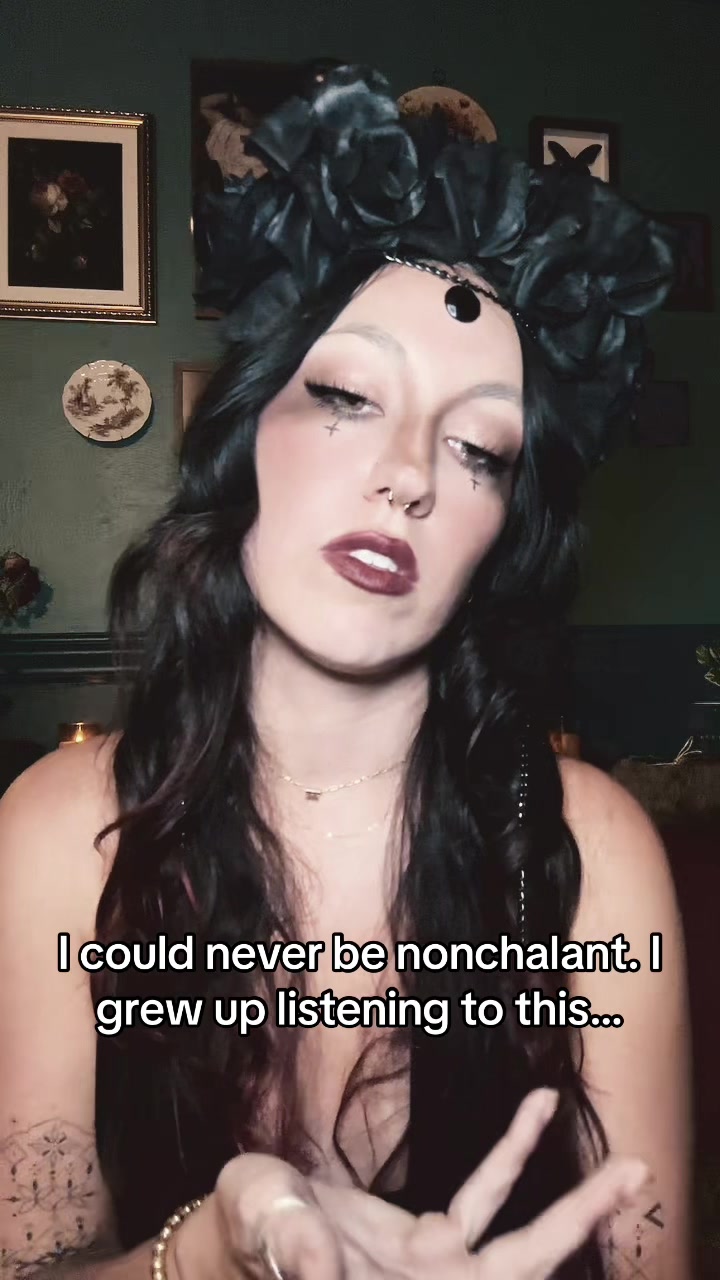 @Kat🖤