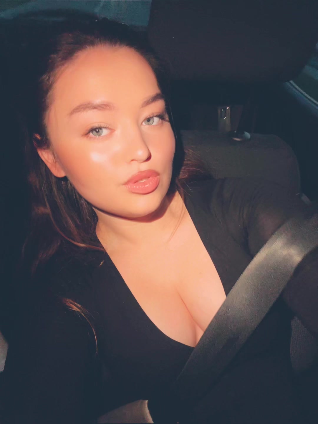@Darya Tultava