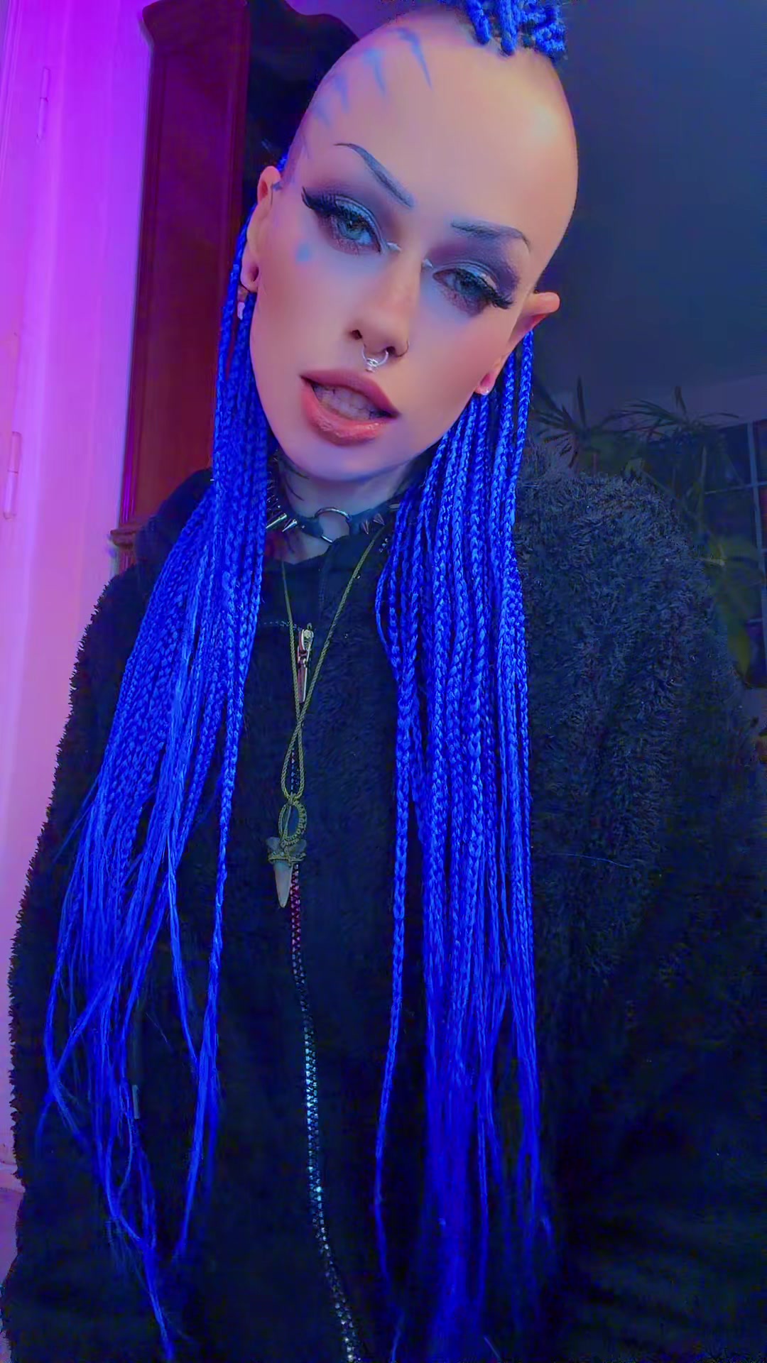 @Blue💙
