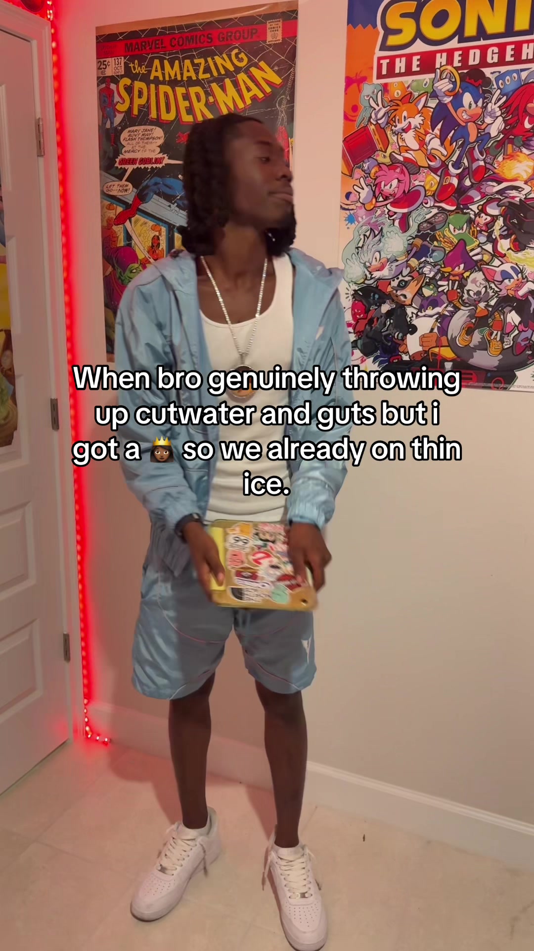 @⃟