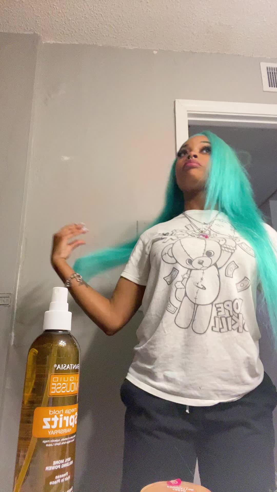 @iiluvbadbitchesss
