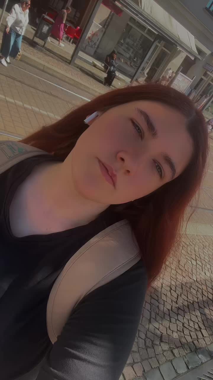 @Sarahsecretgirl01😶&zwj;🌫️