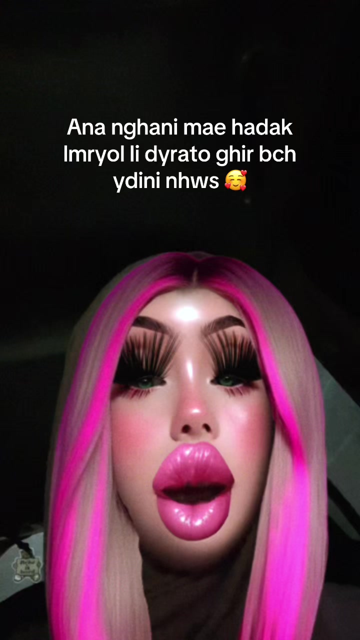 @whos_me222