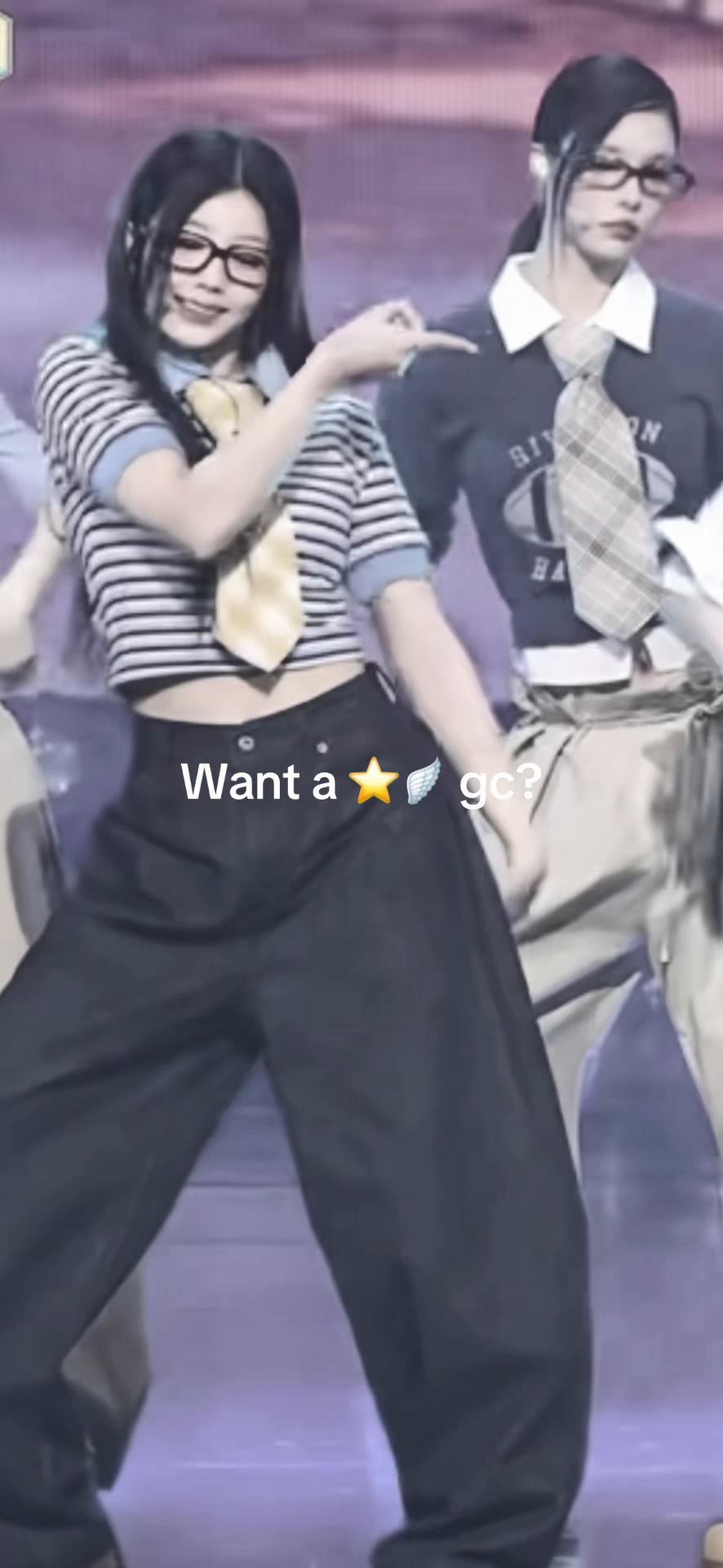 @⭐️🪽