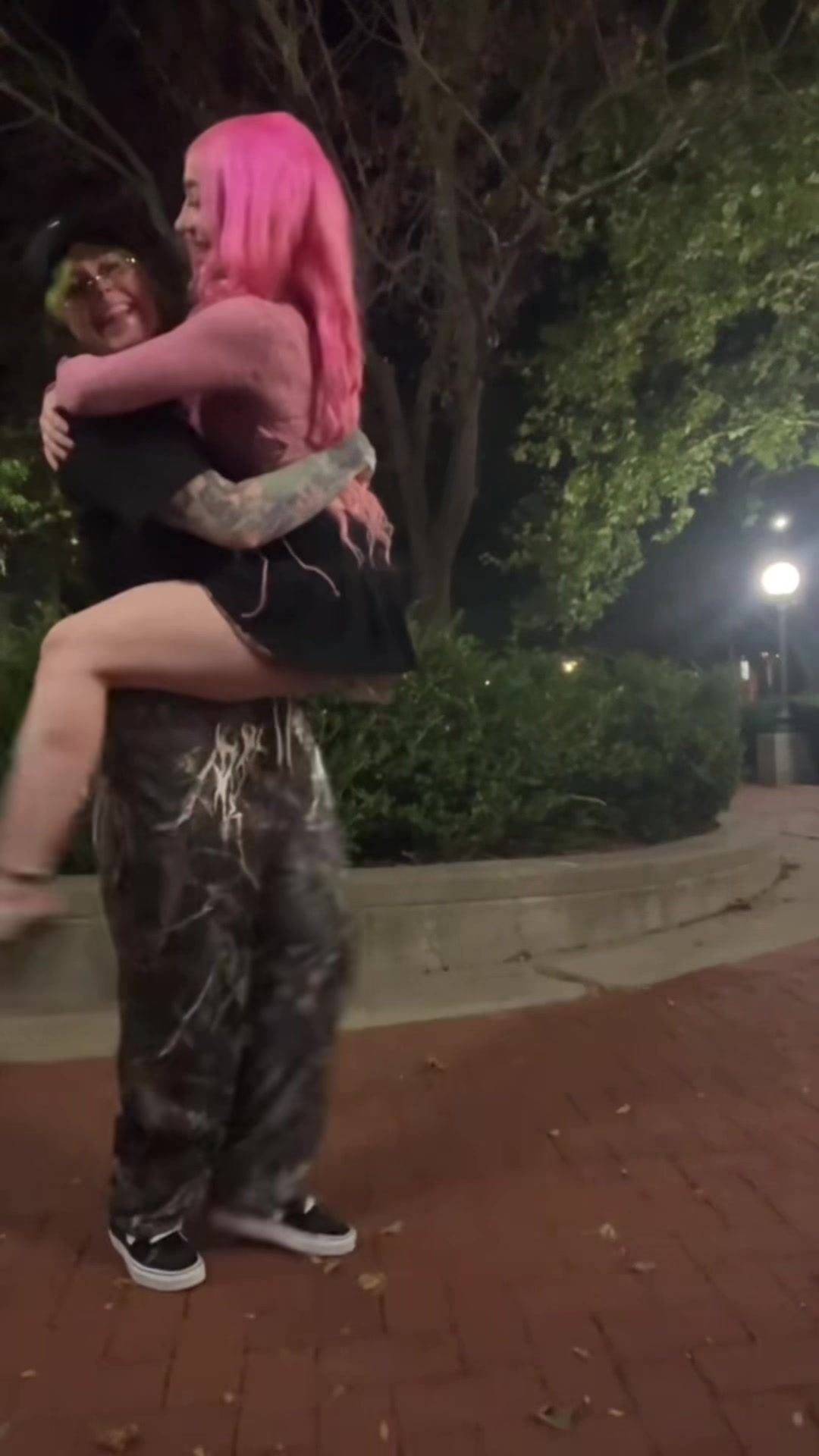 @Sapphireink2