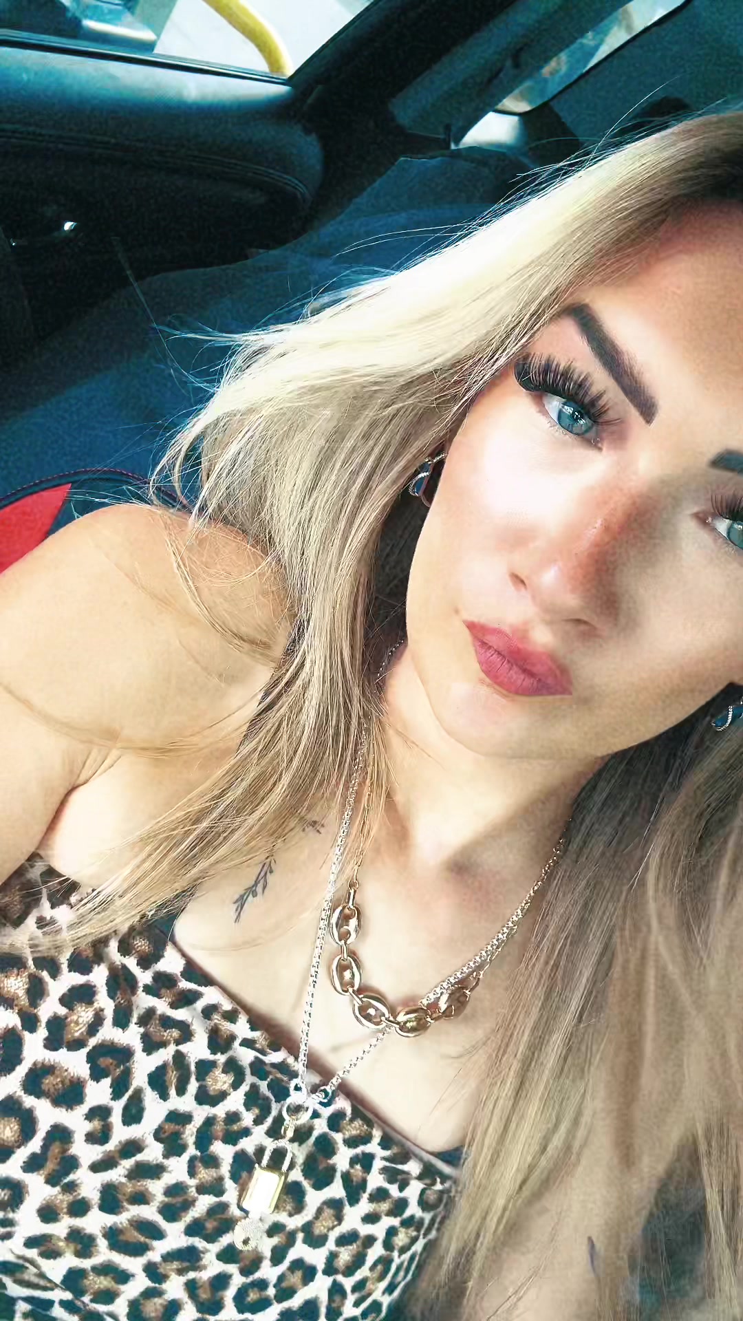 @ꫝꪖꪀꪀꪖꫝ 🍒🎟️✨🐆
