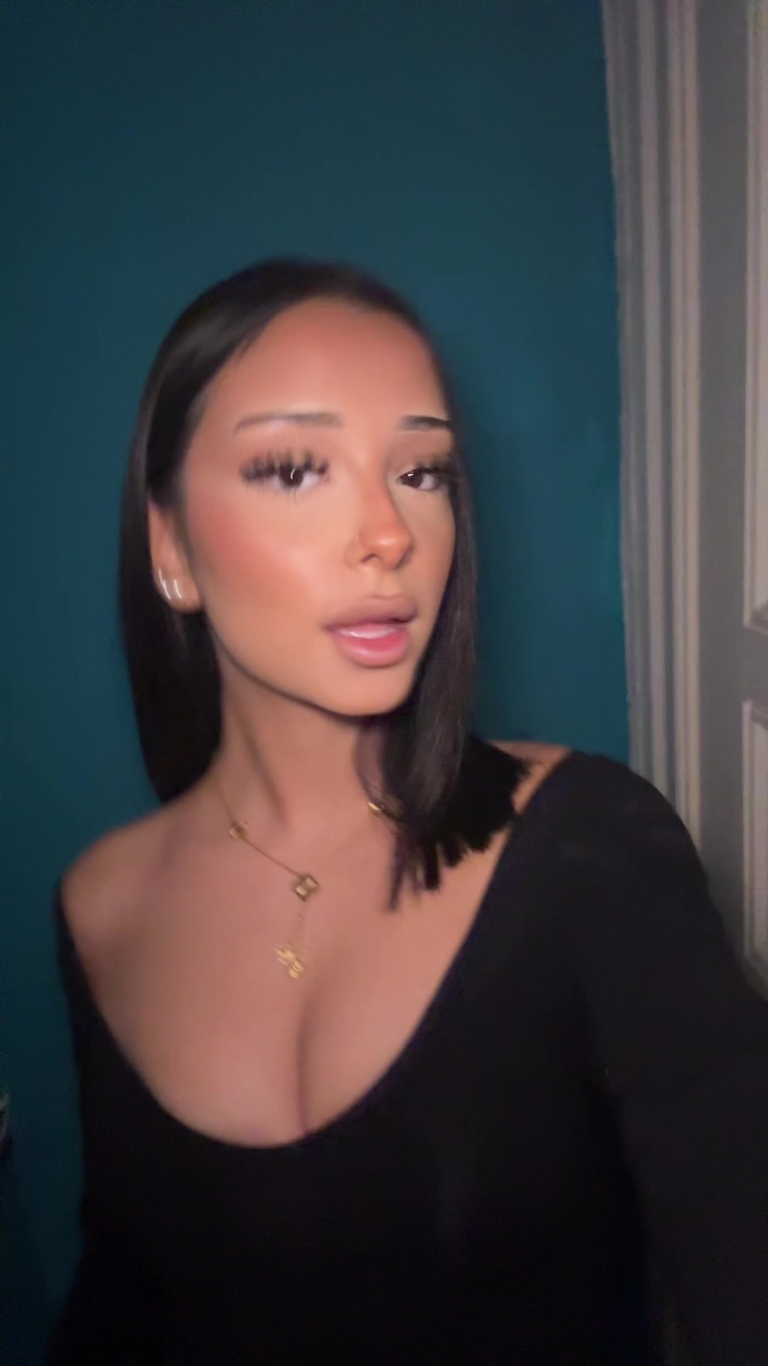 @elissa