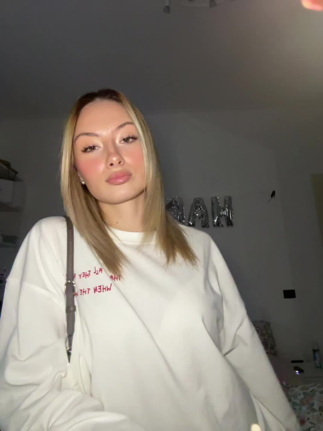 @👩🏼