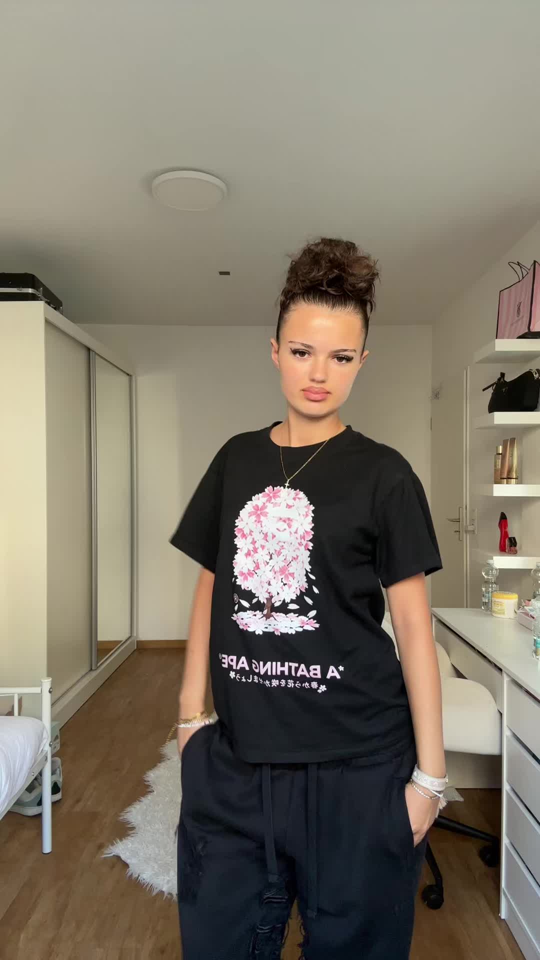 @user438537890