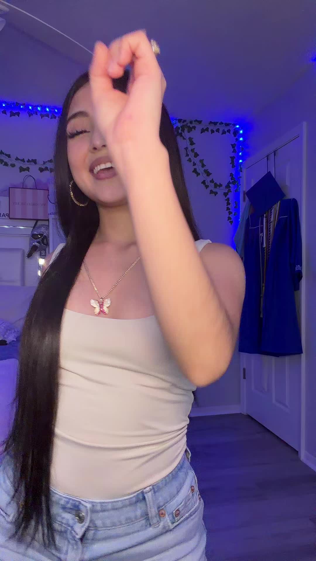 @ɴɪʜᴀᢉ𐭩