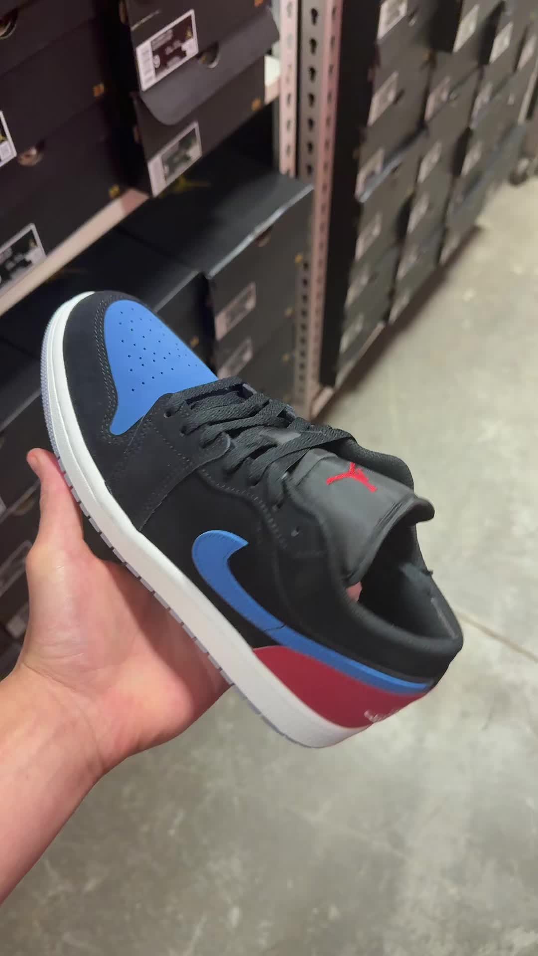 @VERIFIED SNEAKER DEALS