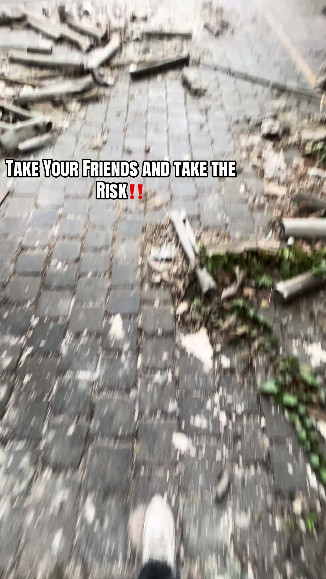 @Lostplaces_BO