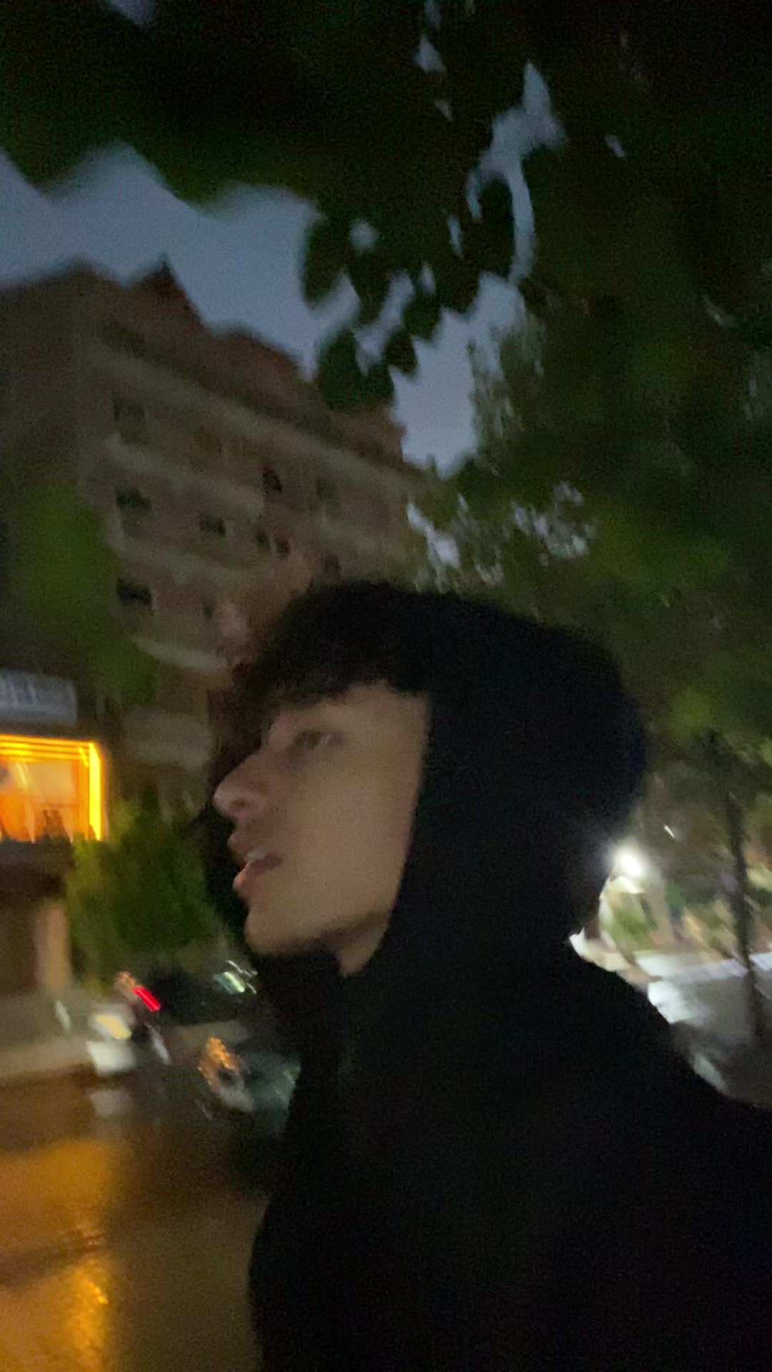 @علي