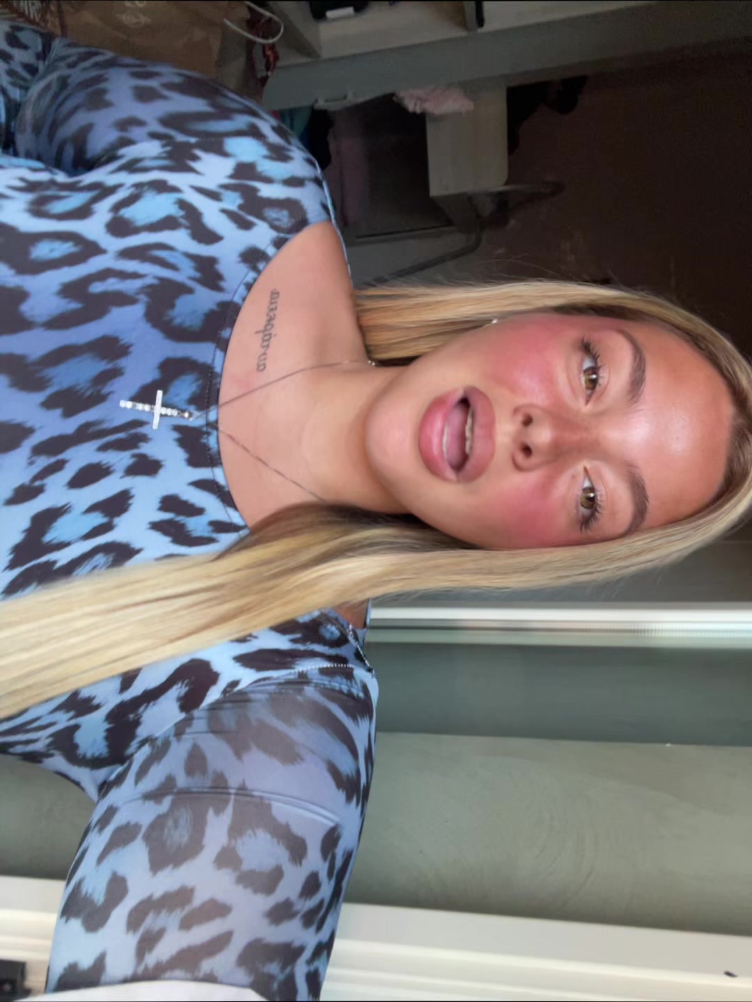 @lu