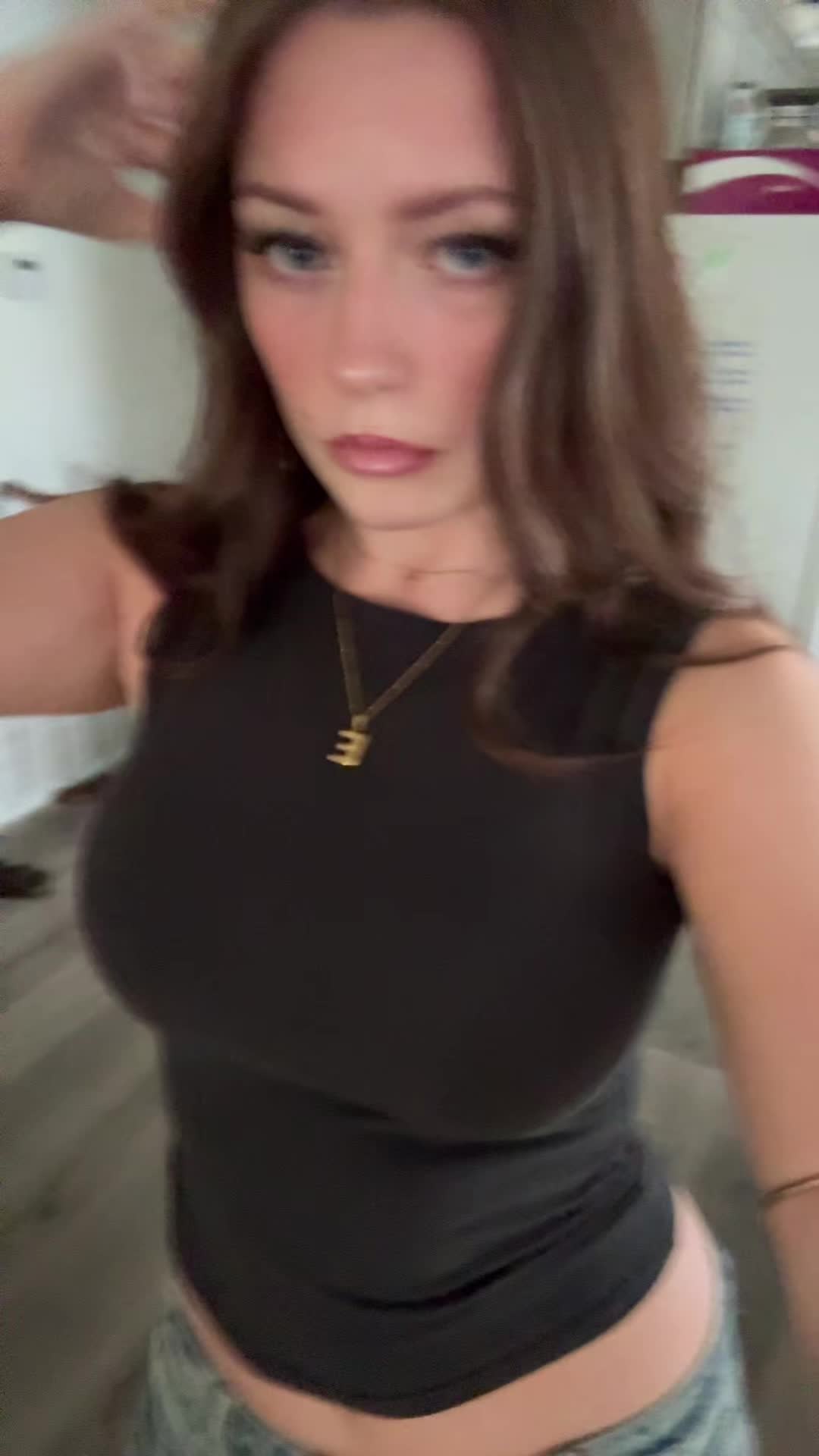 @ellie rose